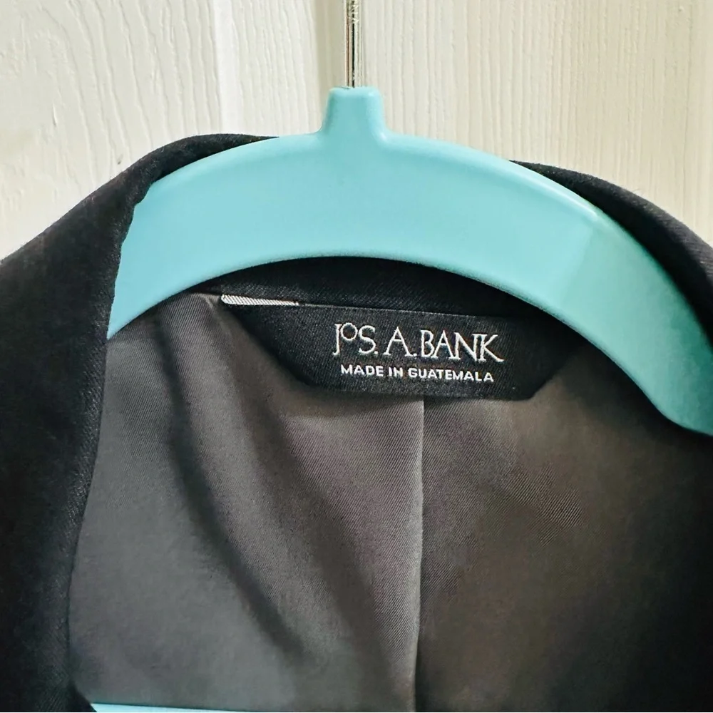 Jos A Bank Tailored Fit Travelers 100% Wool Dark Grey Blazer Sport Jacket 38L